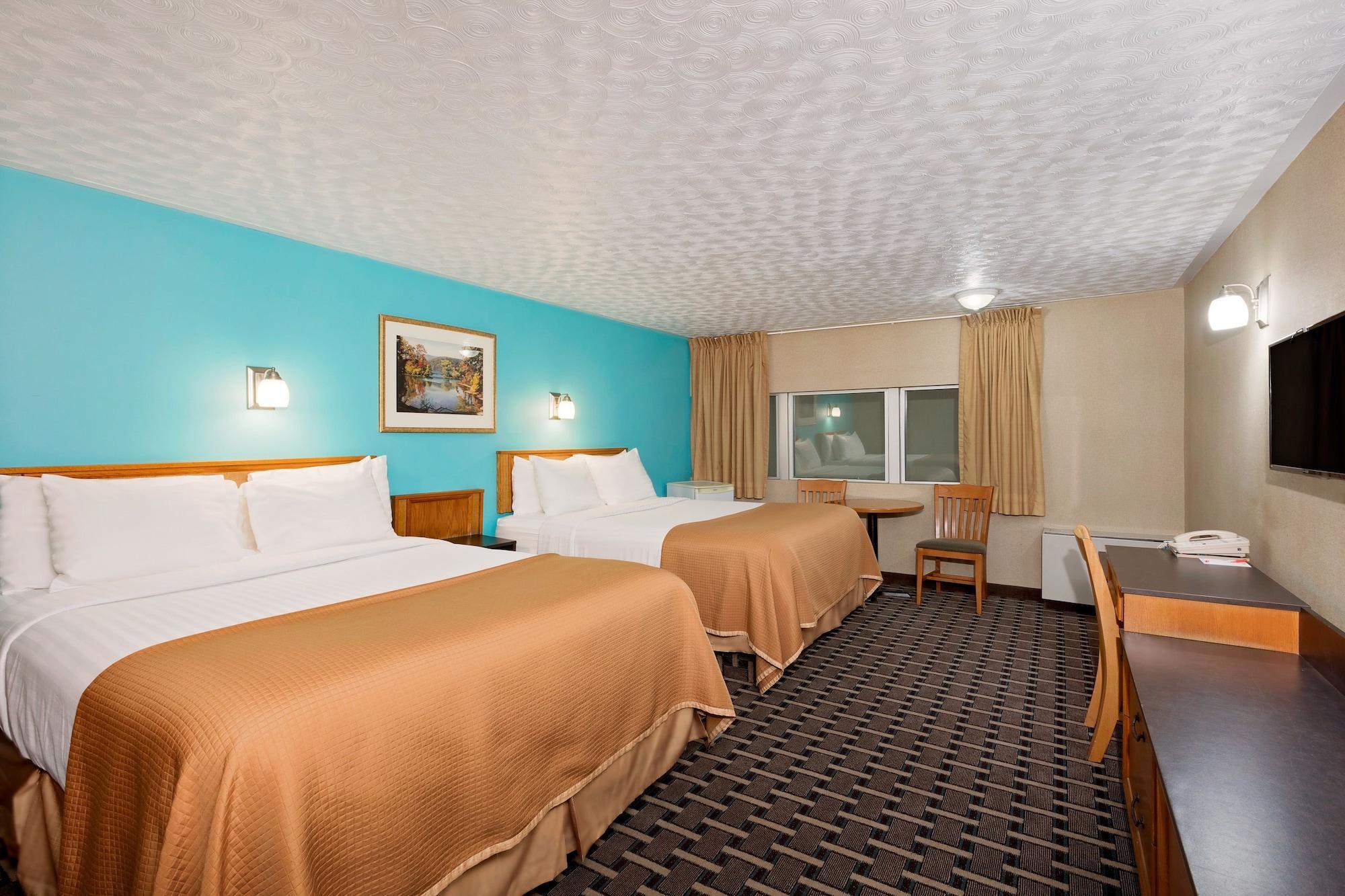 Howard Johnson By Wyndham Woodstock Nb Exterior photo